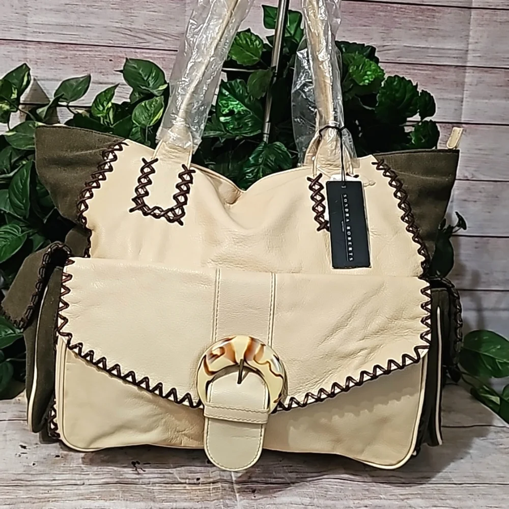 Sondra Roberts Cream/Olive Vegan Leather and Canvas Stitch Bag NWT - Picture 1 of 13
